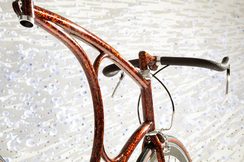 vanhulsteijn embellishes its signature handmade bicycle using urushi japnese lacquer technique