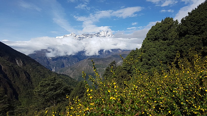 samsung galaxy s7 360 everest designboom