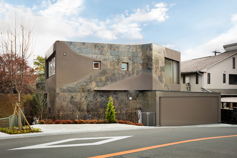 JP-architects-triton-house-osaka-japan-designboom-02