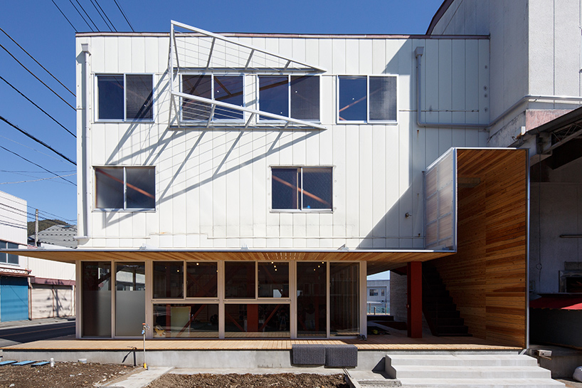 OFDA-associates-taku-sakaushi-office-kindergarten-former-fuji-ice-plant-yamanashi-japan-designboom-01