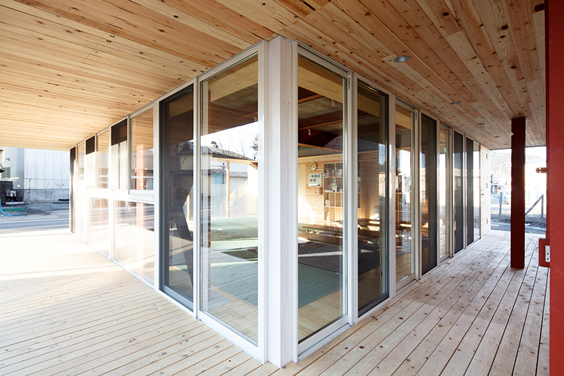 OFDA-associates-taku-sakaushi-office-kindergarten-former-fuji-ice-plant-yamanashi-japan-designboom-02