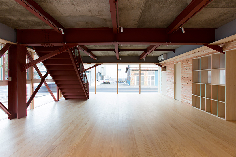 OFDA-associates-taku-sakaushi-office-kindergarten-former-fuji-ice-plant-yamanashi-japan-designboom-02