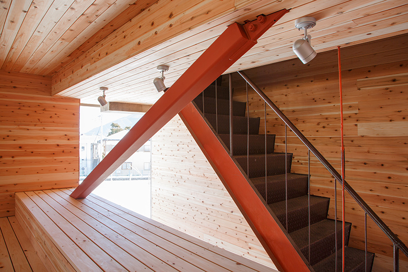 OFDA-associates-taku-sakaushi-office-kindergarten-former-fuji-ice-plant-yamanashi-japan-designboom-02
