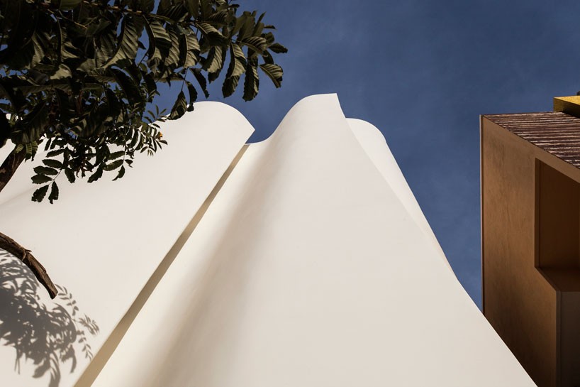 cadence architects clinic designboom