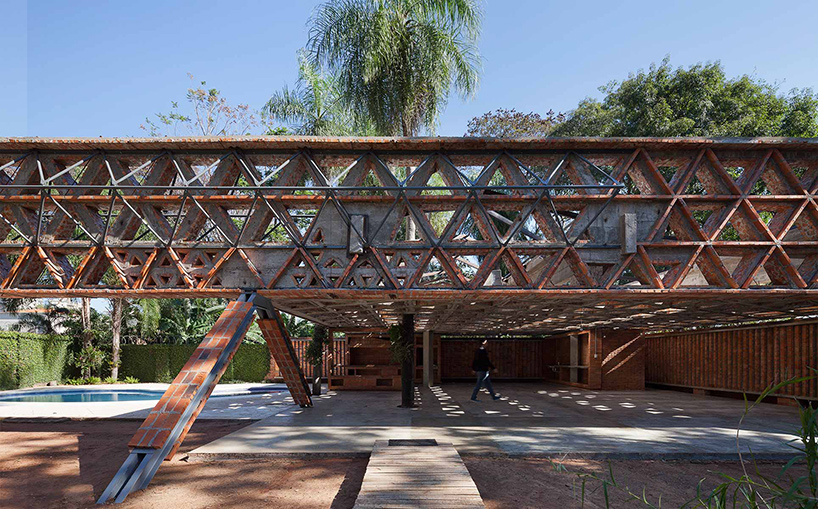 gabinete-de-arquitectura-quincho-tia-coral-asuncion-paraguay-designboom-02