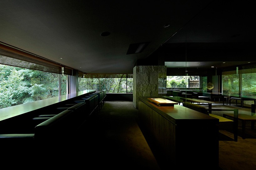 makoto yamaguchi uses textures and traditional craft inside japanese restaurant interior