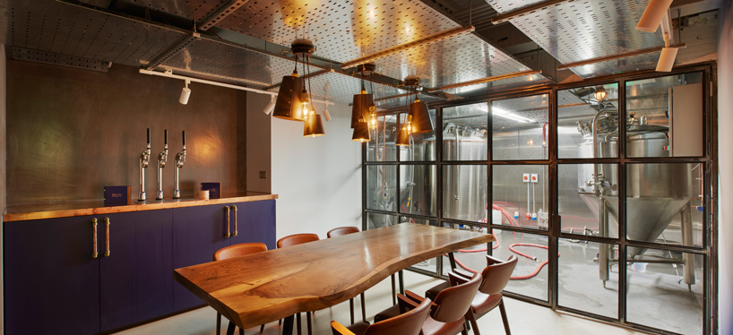 jestico-+-whiles-shilling-bar-glasgow-designboom-02