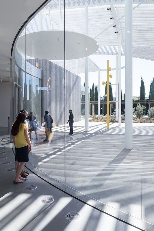 manetti-shrem-museum-of-art-SO-IL-UC-davis-california-designboom-02