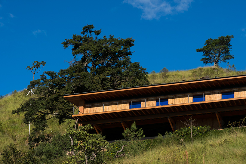 studio-mk27-catucaba-farm-brazil-marcio-kogan-lair-reis-designboom-02