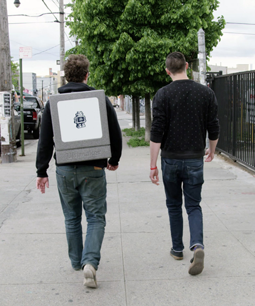 ultimaker 2 go backpack lets you take your 3D printer anywhere