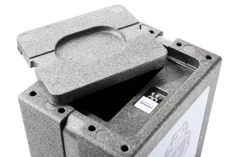 ultimaker 2 go backpack designboom