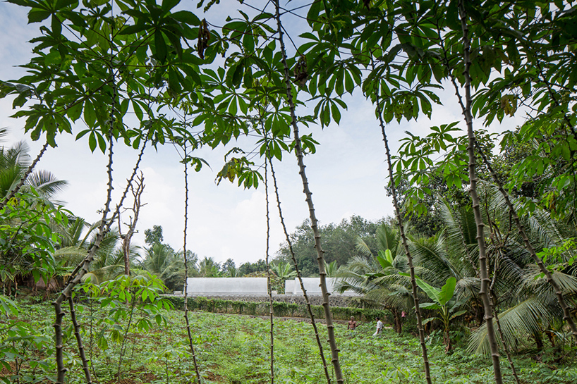 LIJO-RENY-architects-the-walls-and-vaults-house-kerala-india-designboom-02