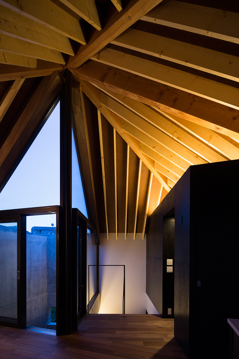 apollo-architects-and-associates-concrete-hat-house-tokyo-japan-designboom-02