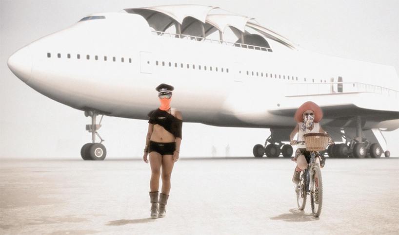 Converted Boeing 747 Lands At Burning Man In Nevada S Black Rock Desert