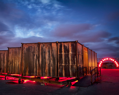 claustrophobic house of mirrors debuts at dark mofo festival in tasmania