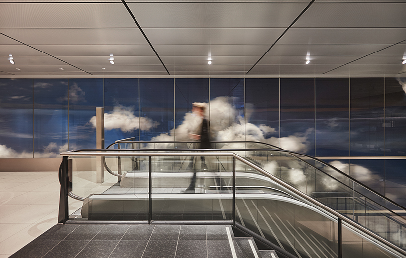 daan-roosegaarde-beyond-schiphol-airport-3D-clouds-designboom-02