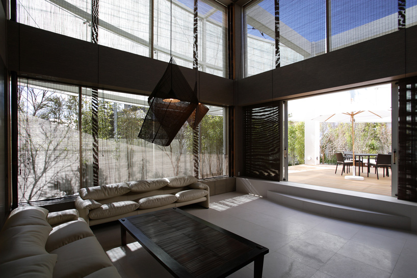 edward-suzuki-associates-a-villa-in-the-heart-of-tokyo-designboom-02