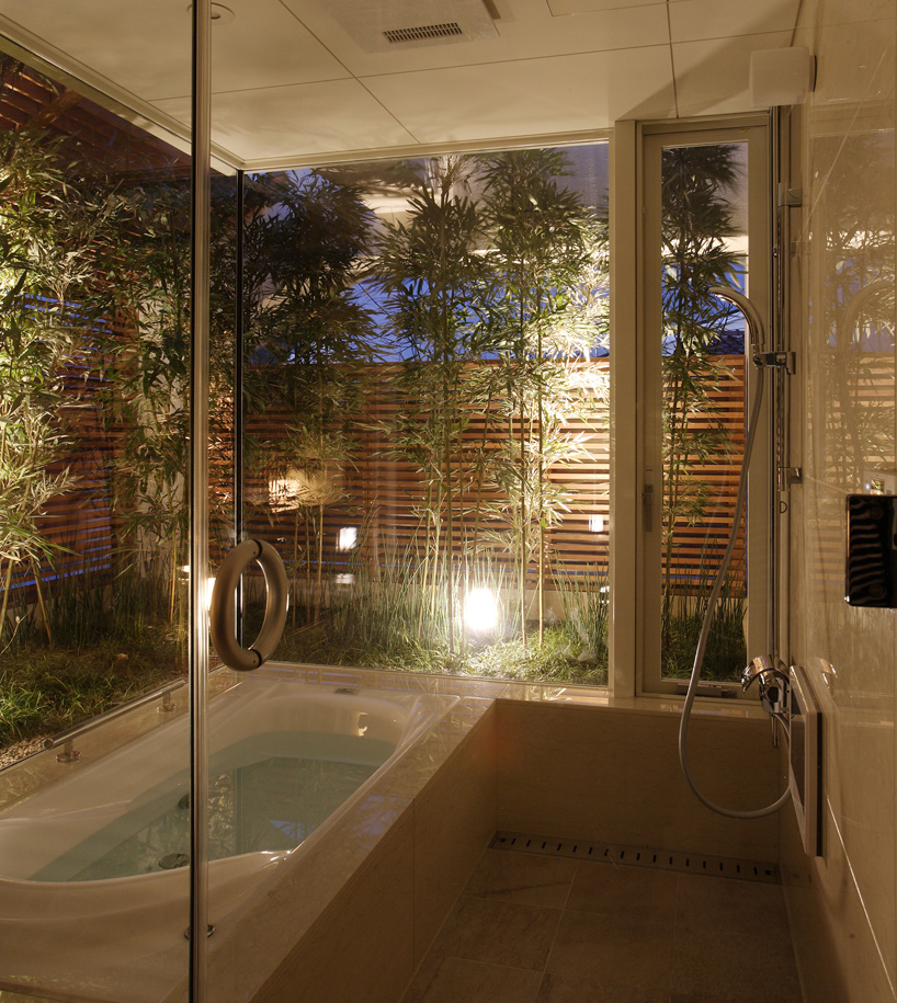 edward-suzuki-associates-a-villa-in-the-heart-of-tokyo-designboom-02