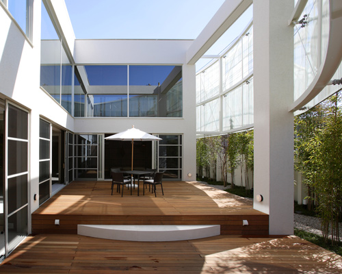 edward suzuki brings bali to japan with a villa in the heart of tokyo