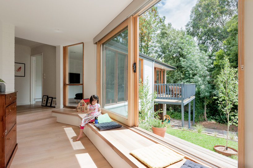 inbetween-architecture-doncaster-house-melbourne-australia-designboom-02