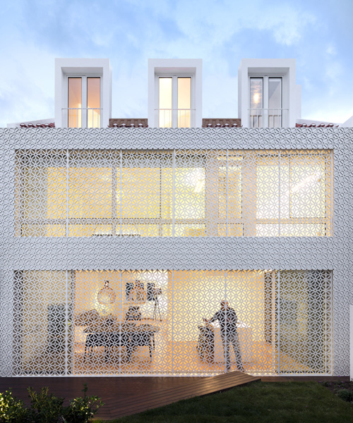 joão tiago aguiar envelops portuguese house with operable filigree screen