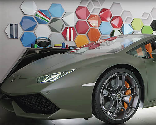lamborghini huracan spyder emerges with camouflage finish