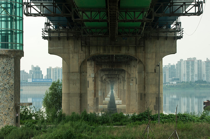 manuel alvarez diestro seoul bridges photo series