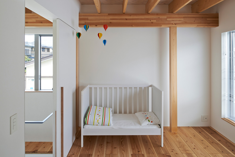 ninkipen!-courtyard-house-osaka-japan-designboom-02