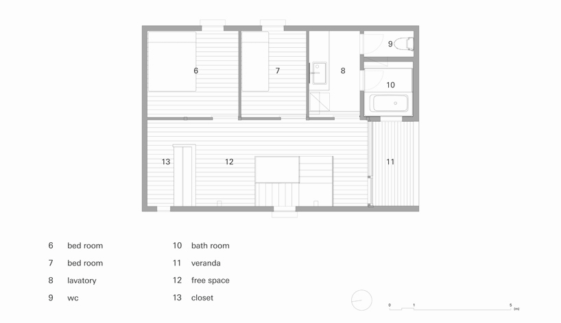 Unfettered House In Mikage Formed By Sides Core