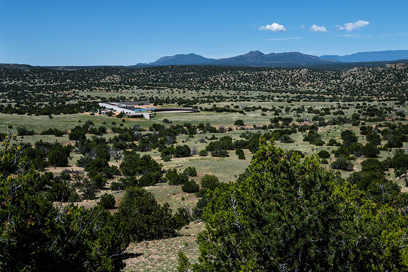 tadao-ando-tom-ford-cerro-pelon-ranch-santa-fe-new-mexico-designboom-02