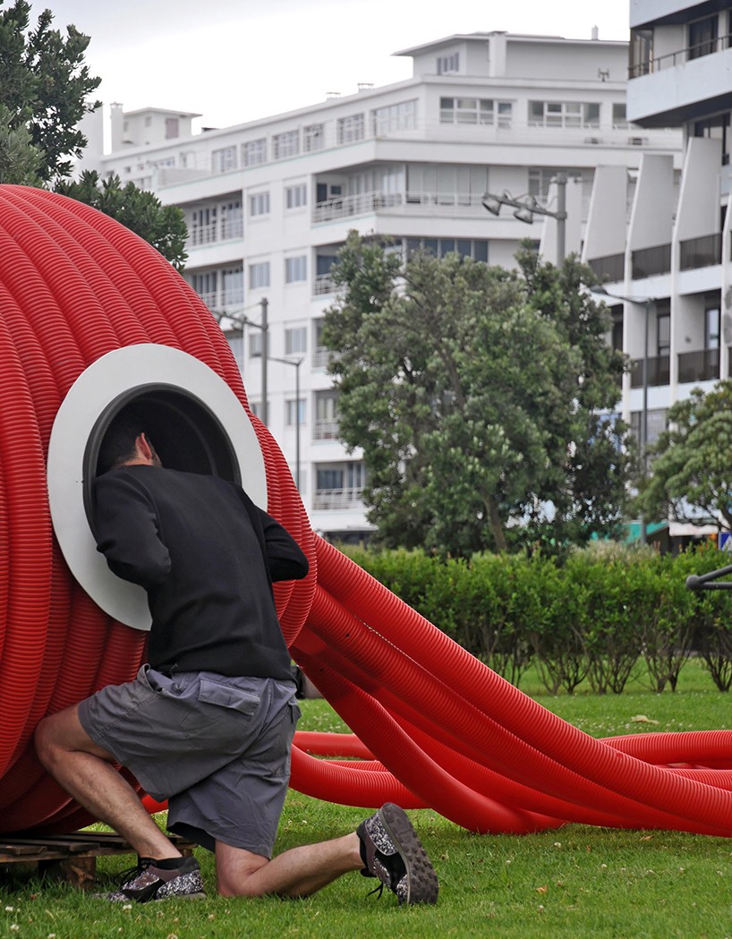 vernie squid installation moradavaga walk&talk sao miguel designboom 05
