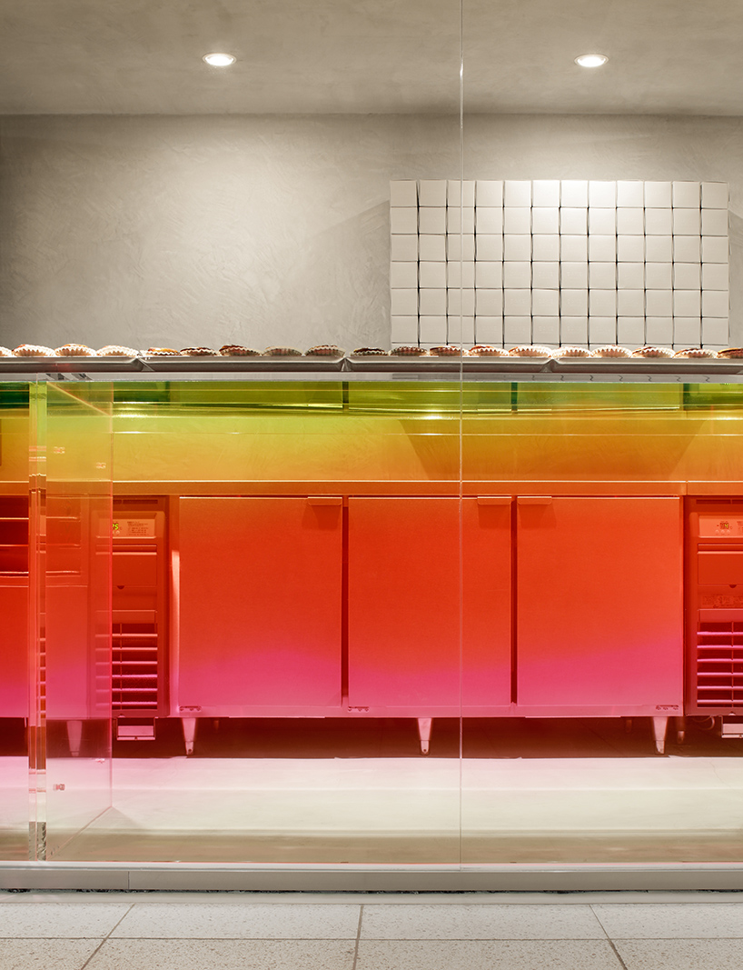 yota-kakuda-bake-cheese-tart-kitasenju-bakery-interiors-tokyo-japan-designboom-02