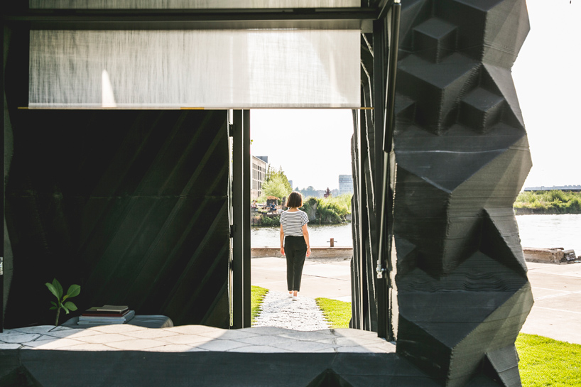 dus-architects-urban-cabin-amsterdam-designboom-02