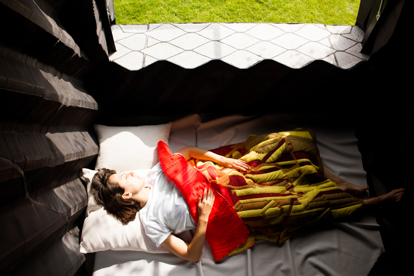 dus-architects-urban-cabin-amsterdam-designboom-02