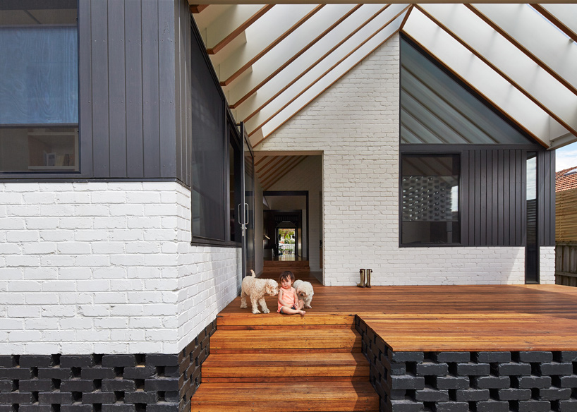 architecture-architecture-hip-and-gable-house-melbourne-designboom-02