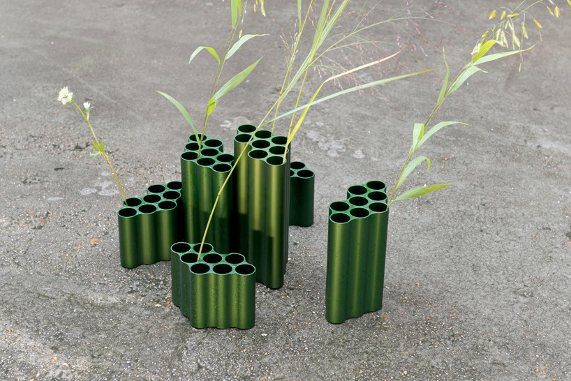 bouroullec-vitra-vases-nuage-designboom-02