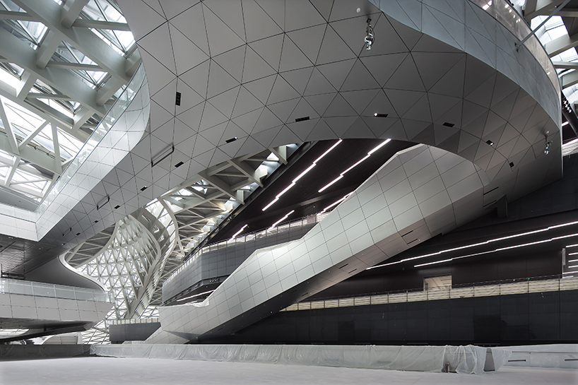 coop-himmelblau-mocape-museum-of-contemporary-art-and-planning-exhibition-shenzhen-china-designboom-02