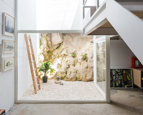 DTR studio plans light-filled villa for an artist in spain