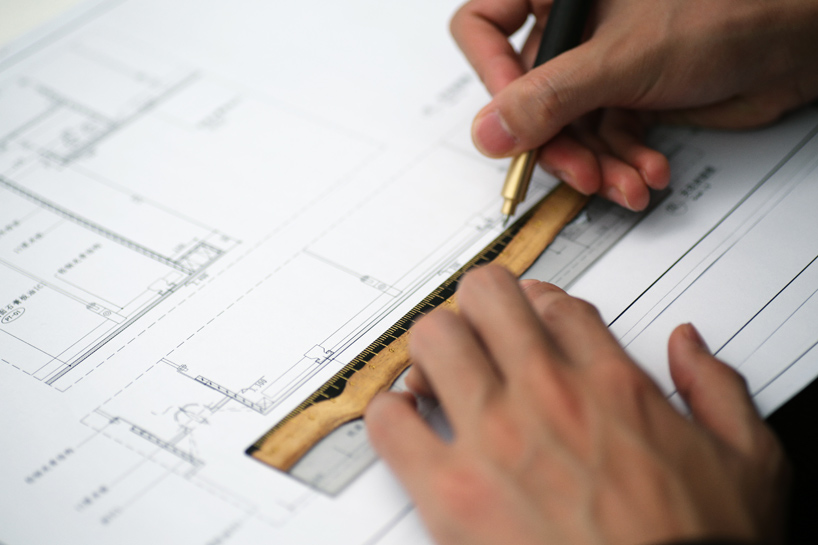 ey-products-ink-and-wash-series-fall-maison-et-objet-designboom-02