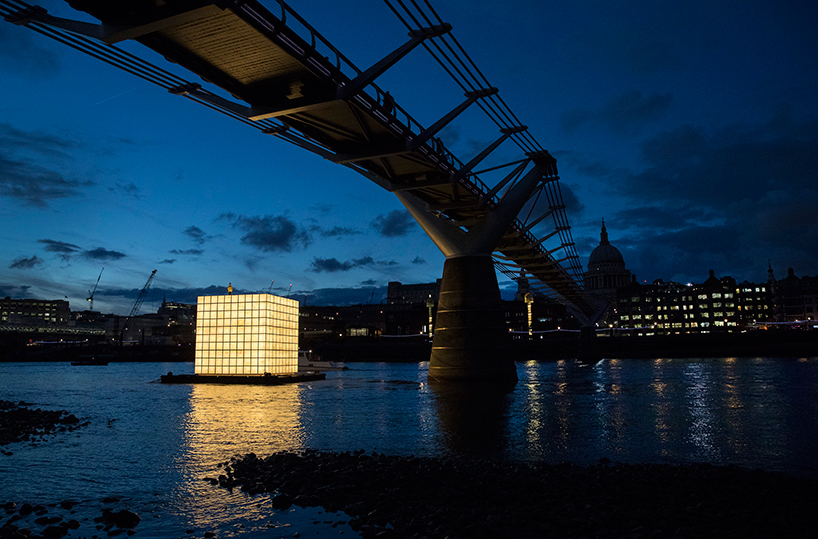 ik-joong kang lights up floating dreams on london's thames