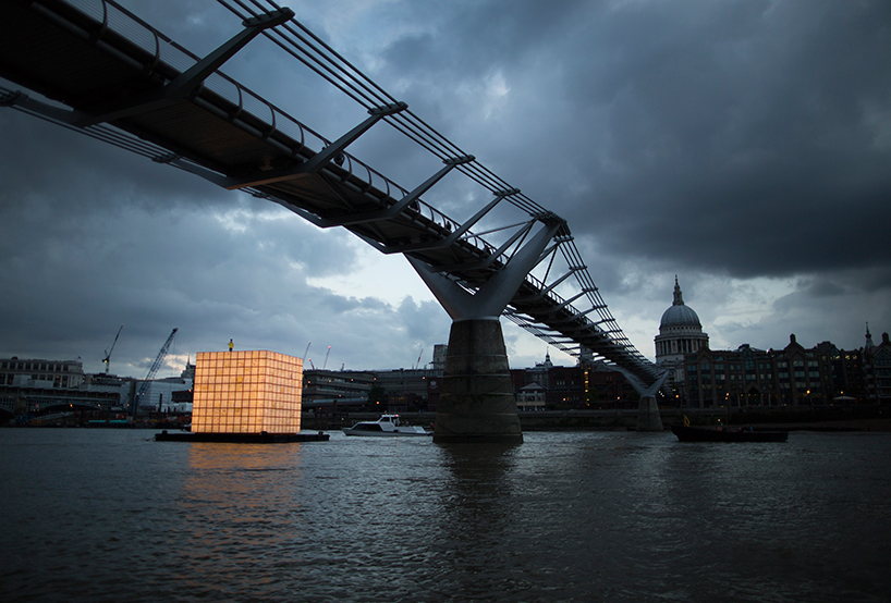 ik-joong kang lights up floating dreams on london's thames