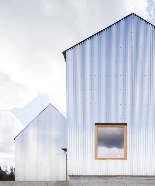 förstberg ling wraps house for mother in corrugated aluminum