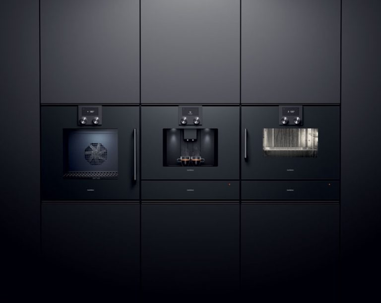 GAGGENAU’s fully automatic espresso machine serves the aesthetic coffee ...