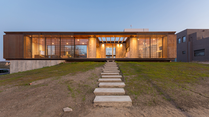 gaston-sironi-LS-house-cordoba-argentina-designboom-01