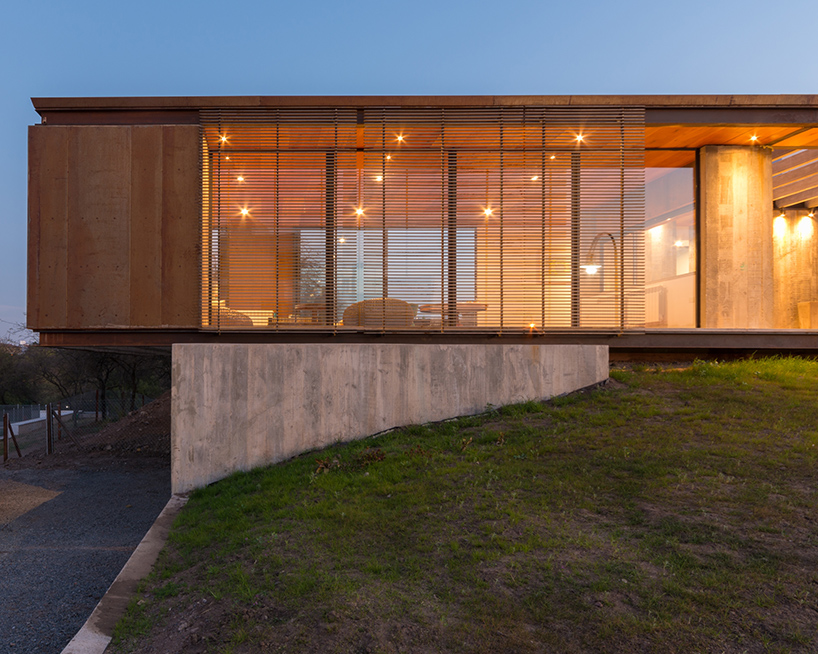 gaston-sironi-LS-house-cordoba-argentina-designboom-02