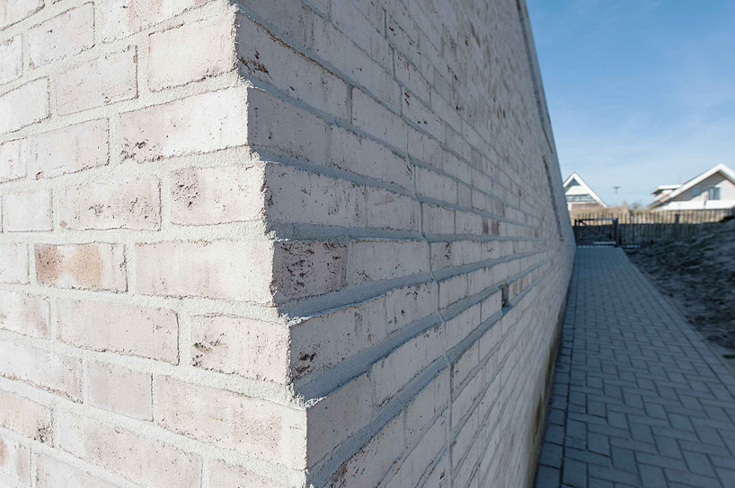 global-architects-house-as-a-rock-holland-designboom-04