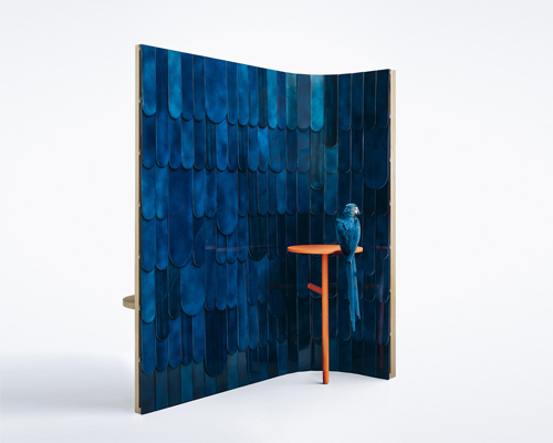 grégoire de lafforest + mireille herbst's ARA screen takes influence from the macaw parrot