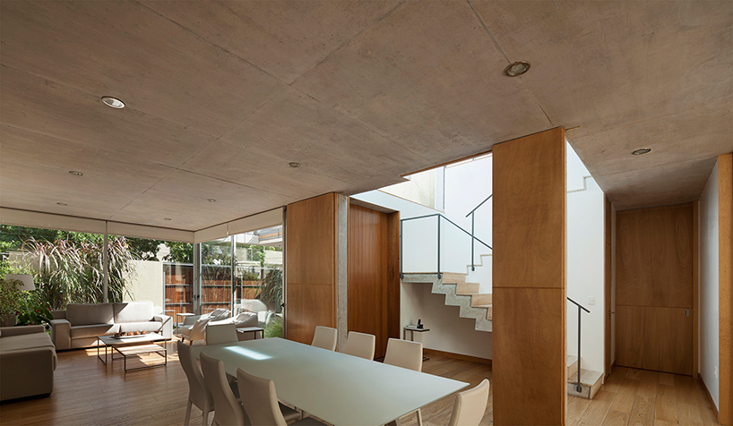 pedro-livni-karin-bia-libertad-street-house-uruguay-designboom-02