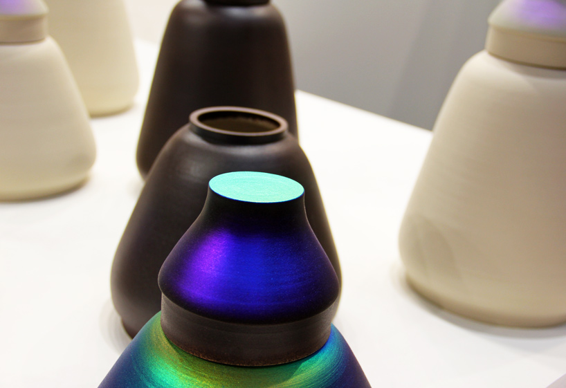 pulpo-hermann-a-weizeneggerat-makeup-vases-maison-et-objet-fall-designboom-02