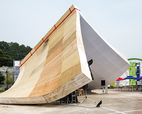 ron arad's jikji pavilion in korea celebrates the birth of the printed book